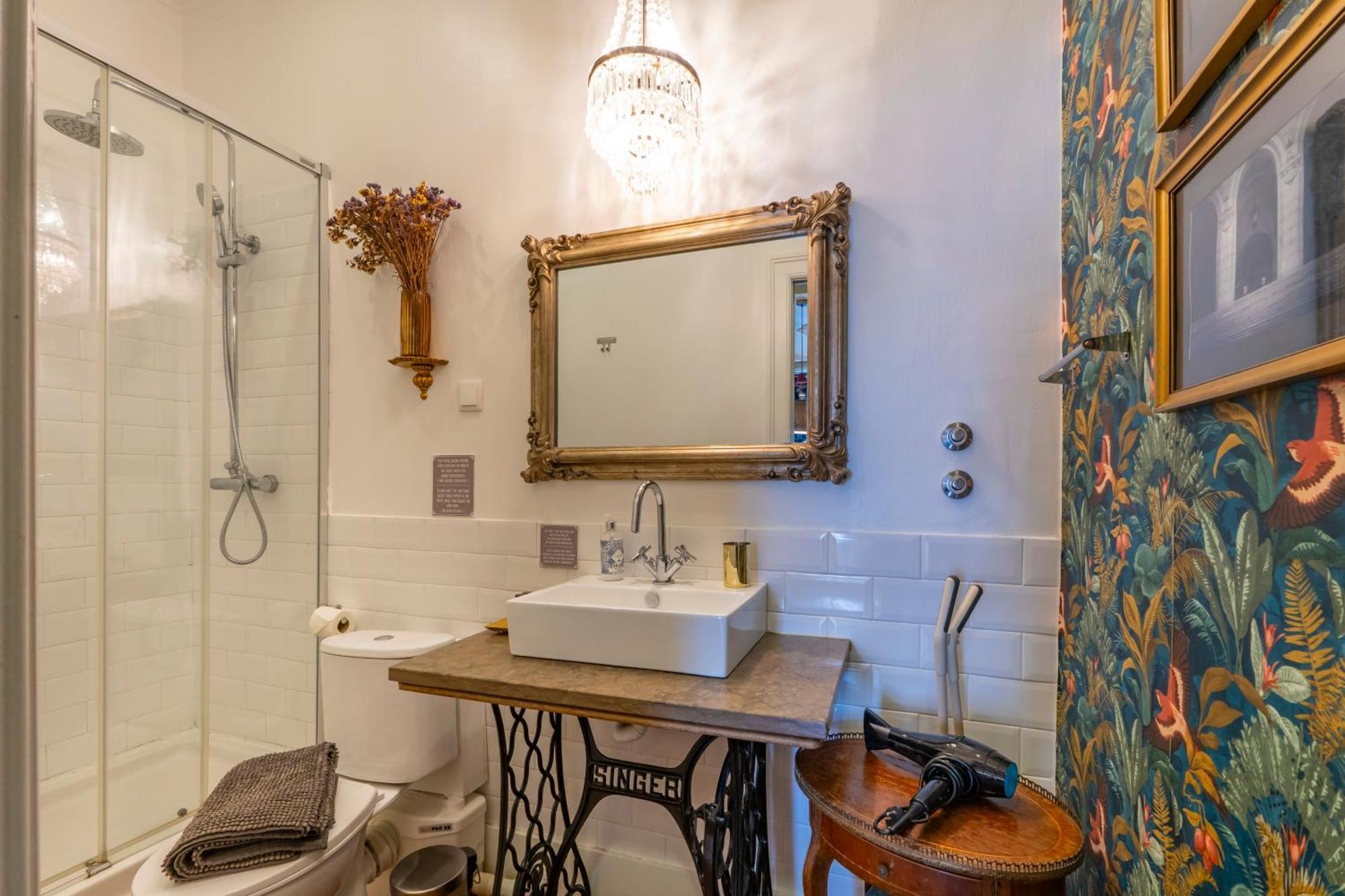 Portuguese Charm In Lisbon Apartment Exterior photo