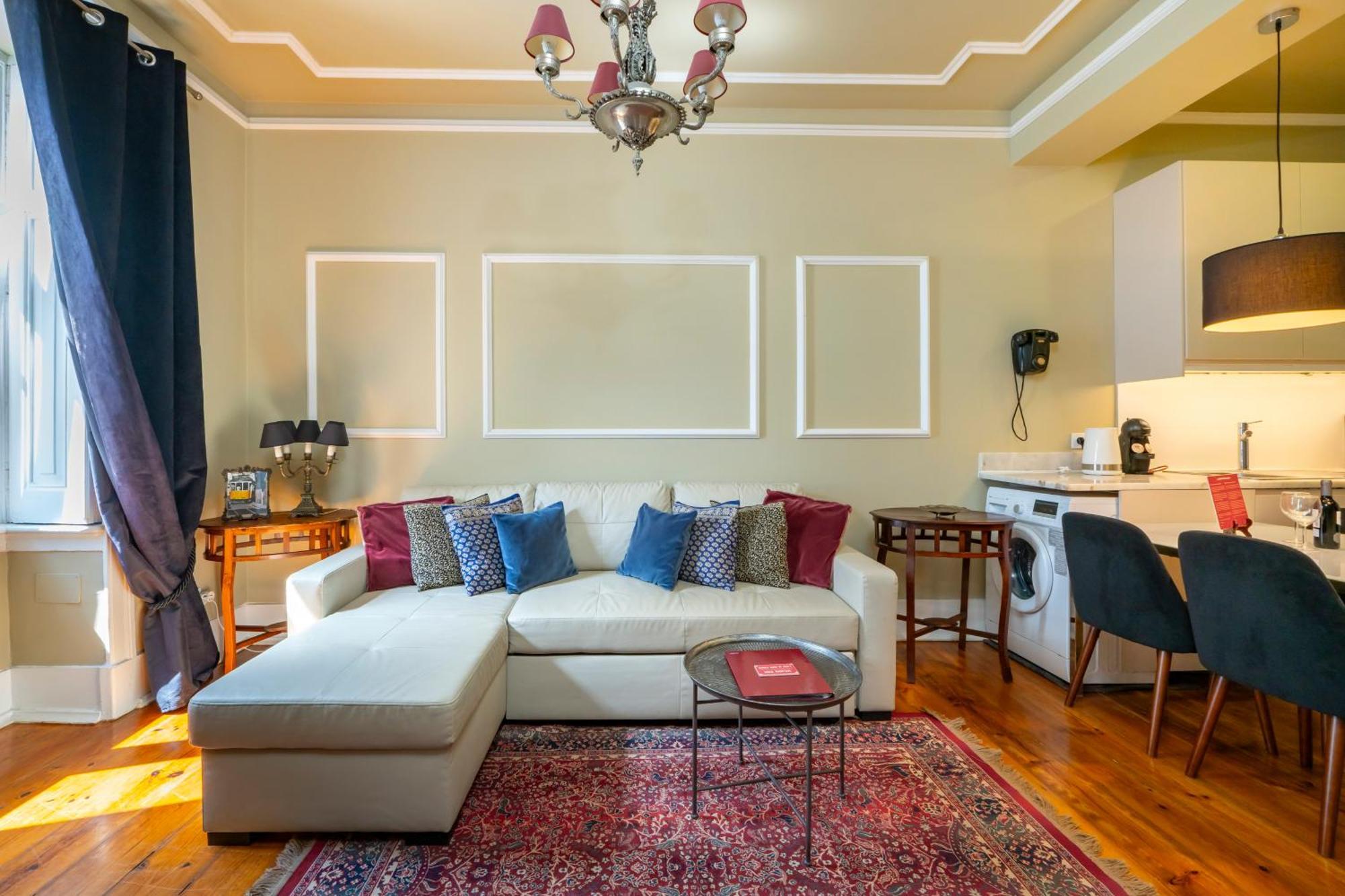Portuguese Charm In Lisbon Apartment Exterior photo